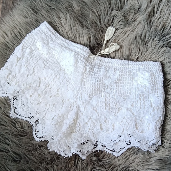 Express  crochet shorts - Picture 8 of 8